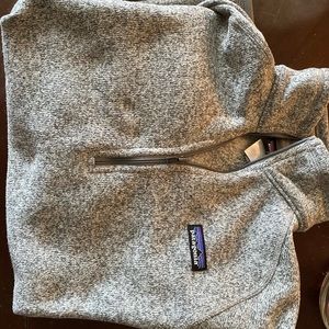 Men’s Grey Patagonia Sweater Size Medium